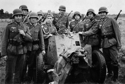 Grenadiers and a PaK36 Grenadiers and a PaK36