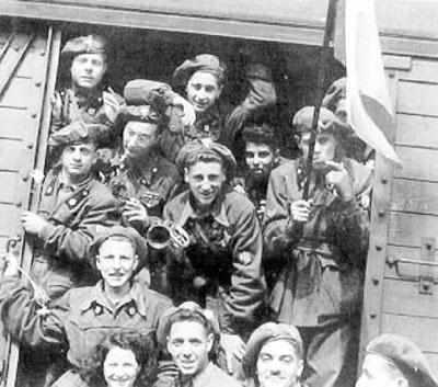 San Marco troops return to Italy