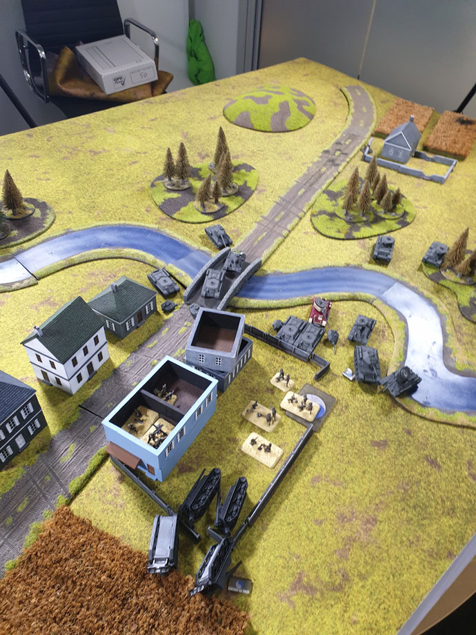 Andrew Vs Cameron- 50 Point Battlereport