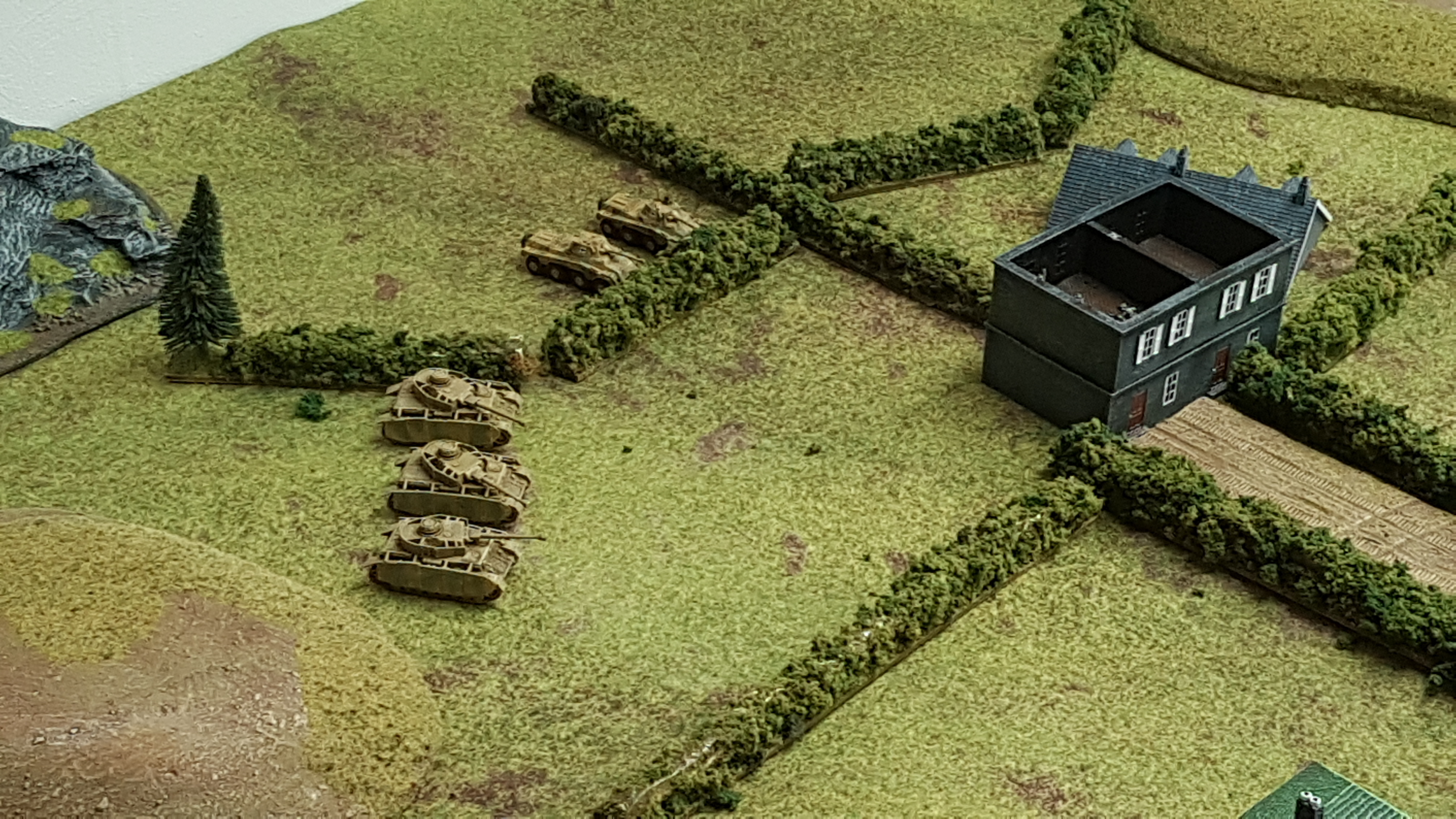 After Action Report - Tim A and Chris, British Armoured Vs US Paratroopers 50 points