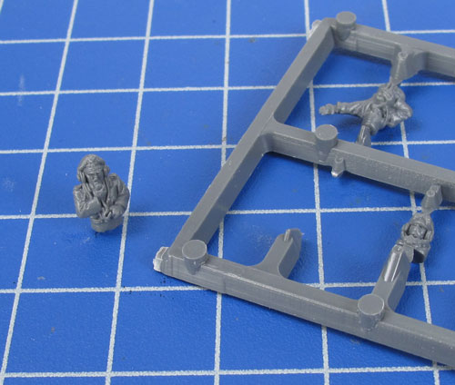 Assembling The Plastic Panzer IV (Late) Assembling The Plastic Panzer IV (Late)